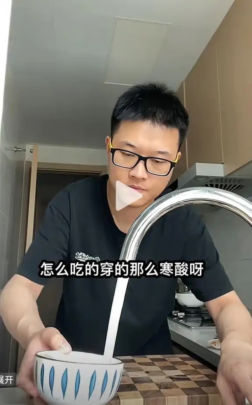 Chàng trai 29 tuổi gây sốc: Mỗi bữa ăn không dám tiêu quá 26.000 đồng, sau 6 năm tiết kiệm được 5 tỷ để mua nhà mua xe - ảnh 2