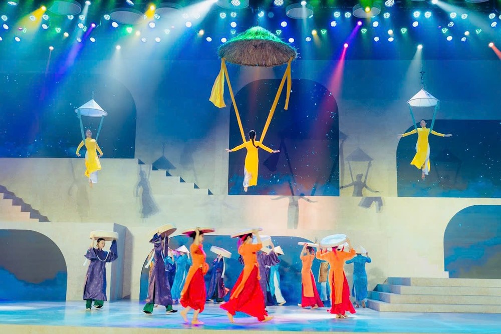 Nữ NSND là Cục trưởng Cục Nghệ thuật biểu diễn trước Xuân Bắc, vừa ‘tái xuất’ sau thời gian đảm nhận vai trò Chủ tịch - ảnh 6