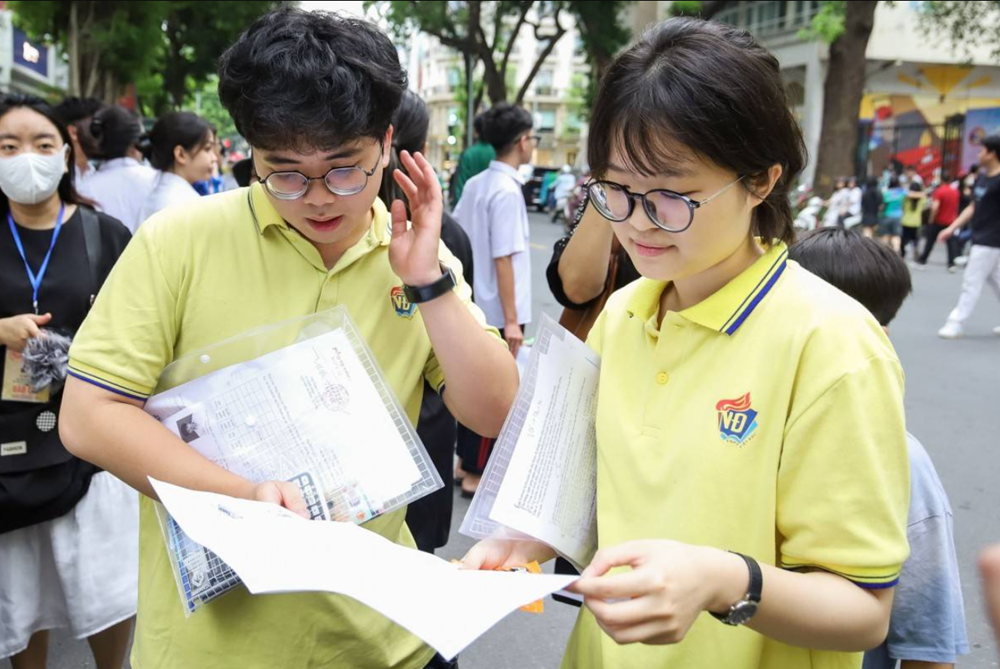 Link tra cứu điểm thi tốt nghiệp THPT 2025 nhanh chóng, chính xác nhất - ảnh 1