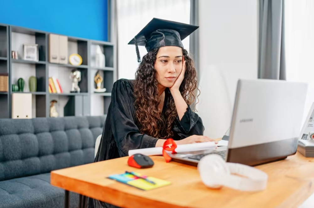 Ngành học có tỷ lệ thất nghiệp cao, cử nhân chật vật kiếm việc làm sau tốt nghiệp - ảnh 1