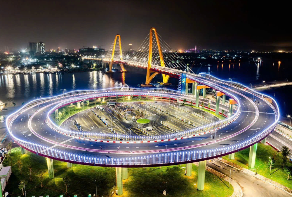 Hôm nay, chính thức thông xe cây cầu 2.300 tỷ kết nối ‘đảo tỷ phú’ của ông Phạm Nhật Vượng với trung tâm TP nhỏ nhất cả nước - ảnh 4