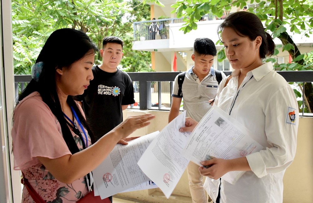 Tin quan trọng cho toàn bộ thí sinh vừa biết điểm thi THPT 2025 - ảnh 2