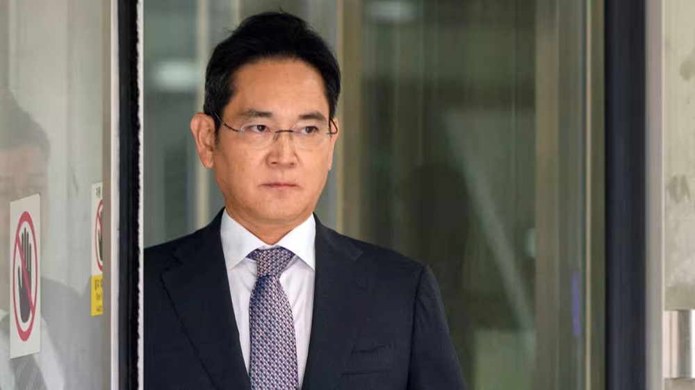 Chủ tịch Samsung Electronics chính thức được tuyên trắng án, khép lại 5 năm sóng gió - ảnh 1