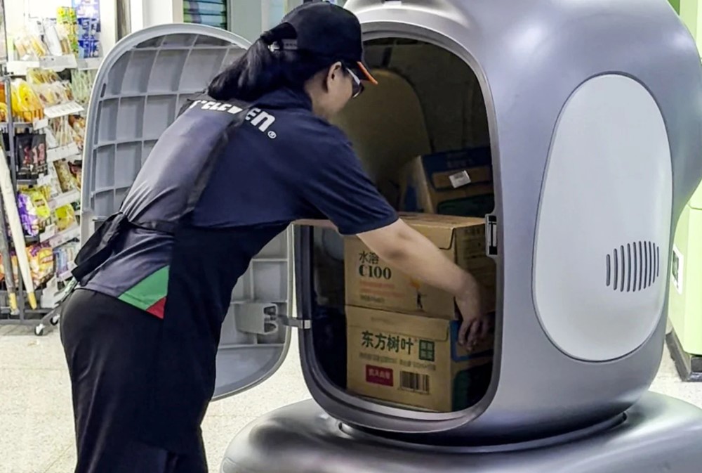 Robot Trung Quốc ‘tự đi tàu điện’ để giao hàng, shipper sẽ biến mất? - ảnh 2