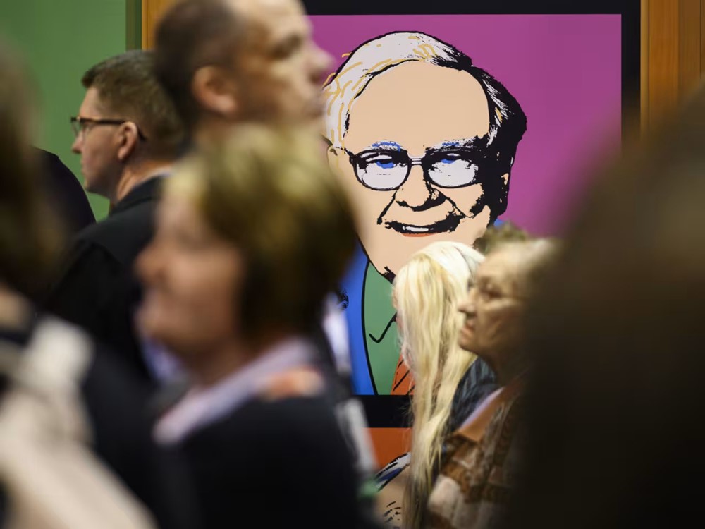 Warren Buffett rút lui khiến Berkshire Hathaway ‘trật bánh’, giá cổ phiếu lao dốc mạnh - ảnh 1