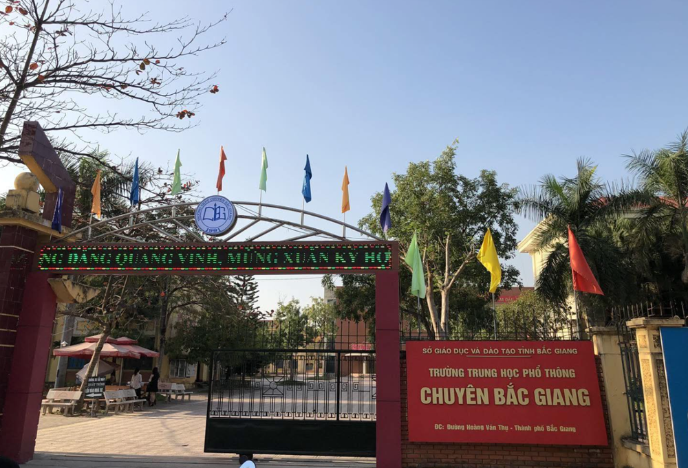 Chính thức bổ nhiệm Hiệu trưởng 2 trường THPT chuyên nổi tiếng Việt Nam sau sáp nhập - ảnh 2