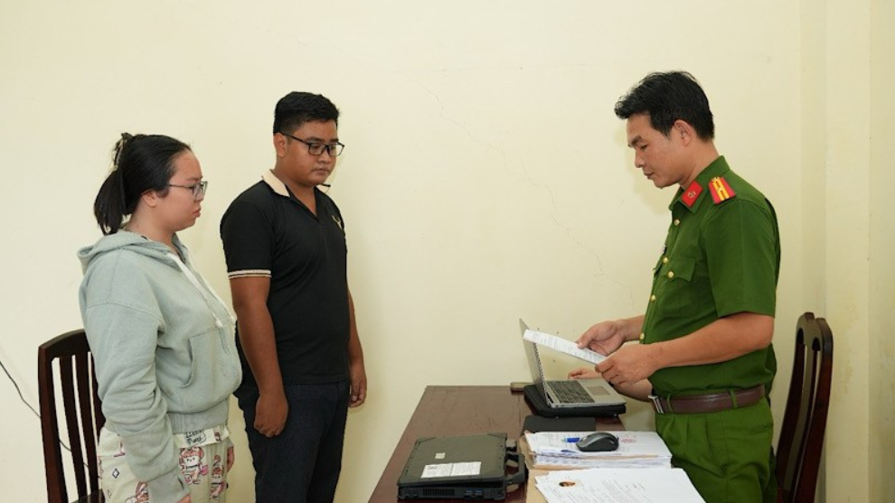 Khởi tố, cấm Trần Thị Huỳnh Như đi khỏi nơi cư trú - ảnh 1