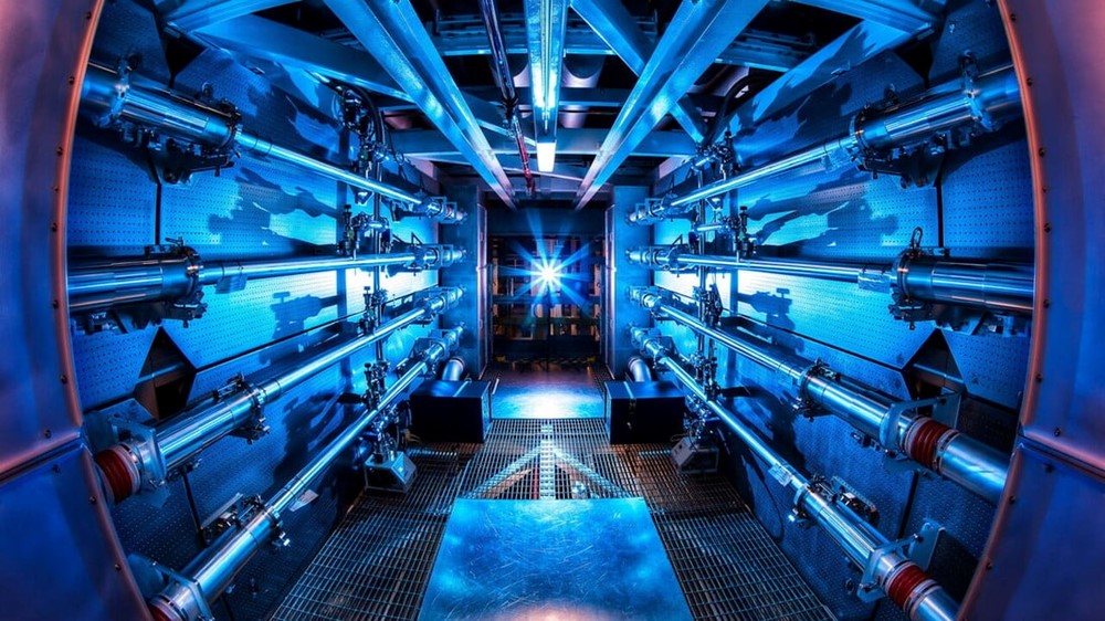 500.000 tỷ watt trong vài phần tỷ giây: Mỹ mô phỏng chiến tranh hạt nhân không cần bom thật, mở ra kỷ nguyên thứ 4 của vũ khí hạt nhân - ảnh 1