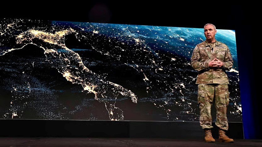 AI điều khiển vệ tinh, vũ khí rình rập quỹ đạo: Hai siêu cường bắt tay mở màn kỷ nguyên chiến tranh vệ tinh - ảnh 1