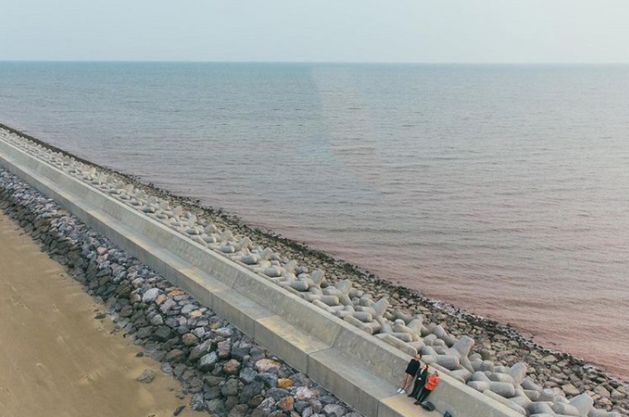 Hòn đảo nối đất liền bằng cầu vượt biển dài nhất Việt Nam, có ‘con đường nổi giữa biển’ đẹp như tranh vẽ - ảnh 3