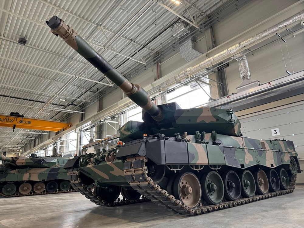 Quốc gia châu Á xuất khẩu hơn 100 xe tăng K2 sang Ba Lan - ảnh 1