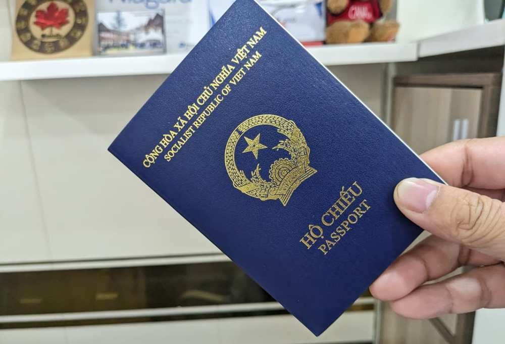 Bộ Công an đề xuất bổ sung quy định mới về hộ chiếu - ảnh 1