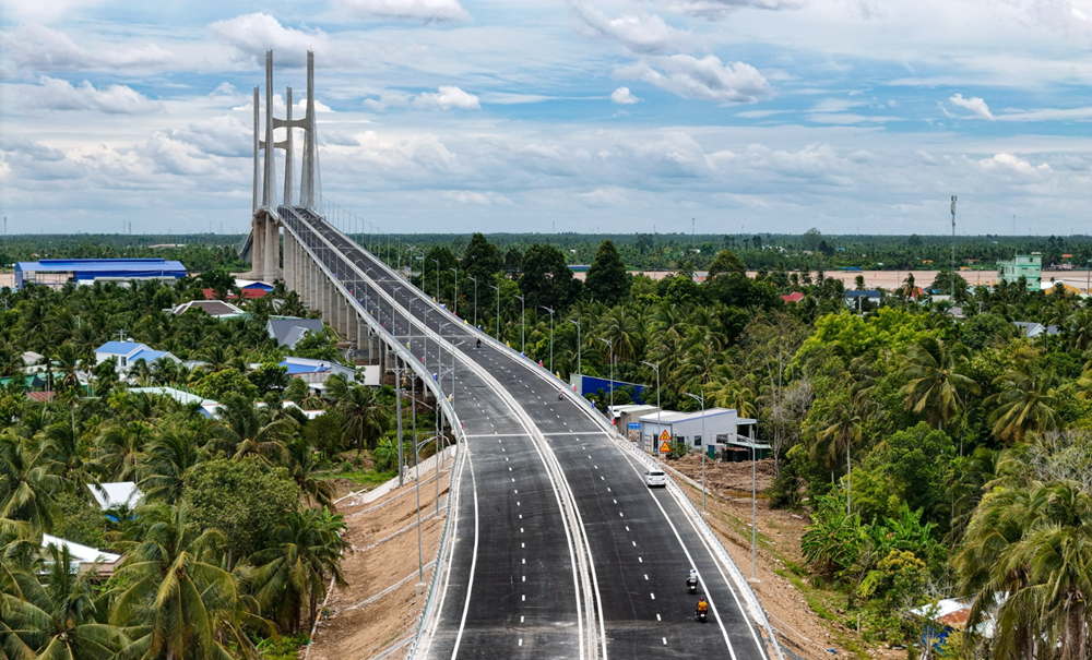 Việt Nam chính thức có cây cầu dài hơn 17km giá vượt 6.800 tỷ, nằm ngay cạnh cầu dây văng đầu tiên do nước ta thiết kế - ảnh 4