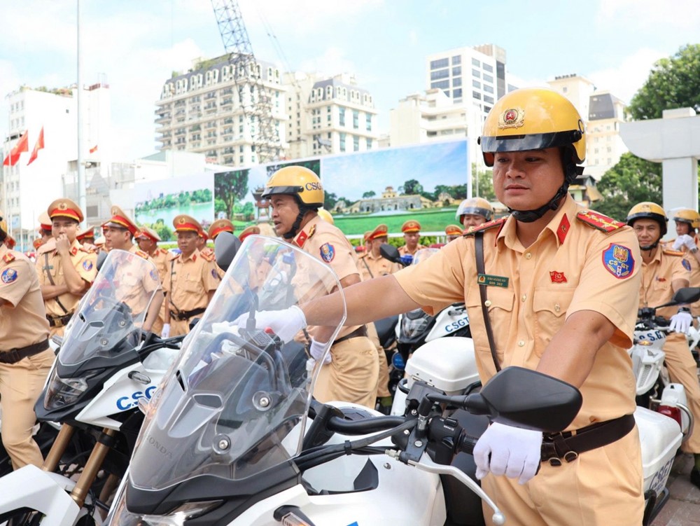 Hôm nay, Thủ đô chính thức tiếp nhận 660 cán bộ, chiến sĩ CSGT cùng gần 100 phương tiện làm nhiệm vụ trọng đại của Tổ quốc - ảnh 3