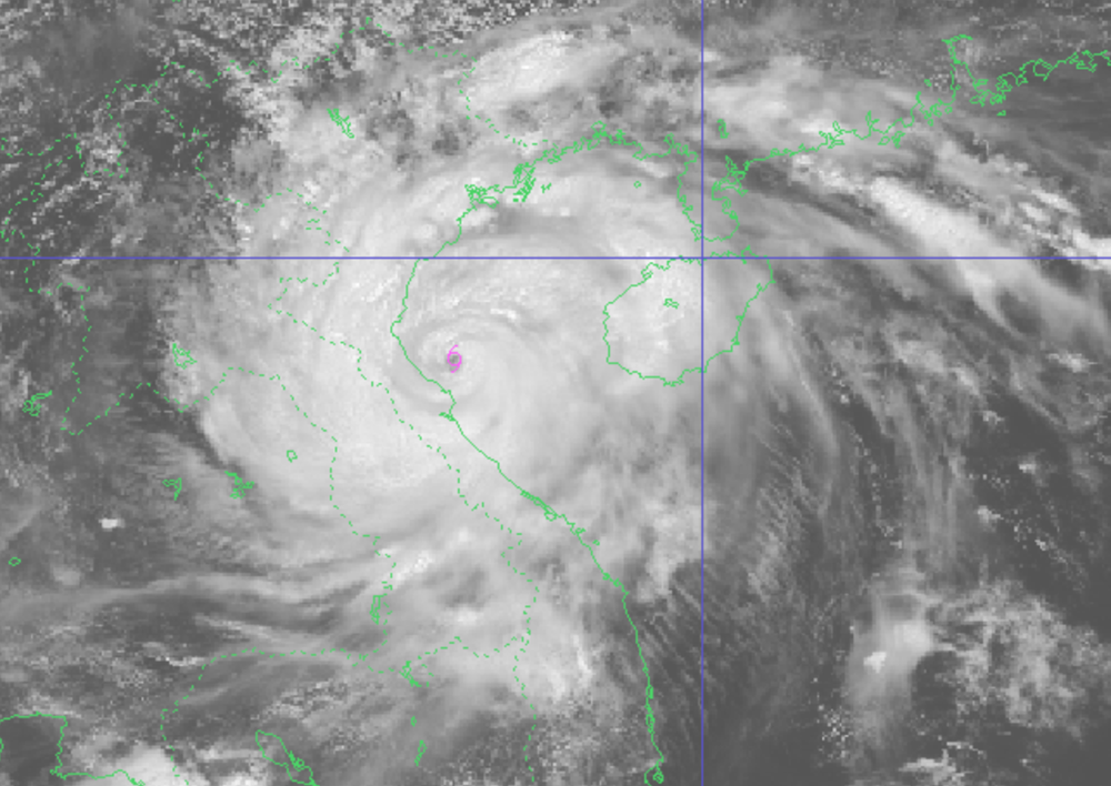 Bộ Công an có khuyến cáo khẩn trước giờ bão số 5 đổ bộ - ảnh 2
