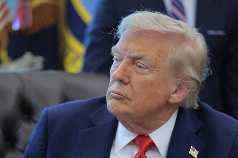 Ông Trump: Hệ thống đại học Mỹ sẽ ‘sụp đổ’ nếu không có sinh viên Trung Quốc - ảnh 1