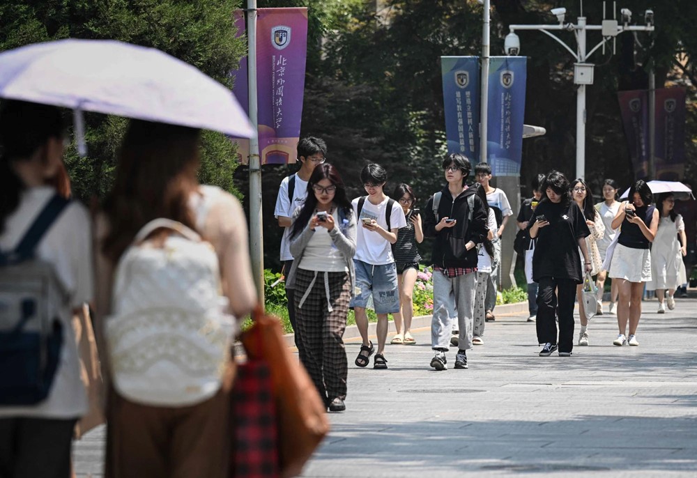 Mỹ siết nhập cư, Trung Quốc tung loại thị thực mới để hút nhân tài công nghệ - ảnh 2