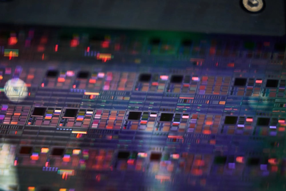 Trung Quốc khởi động điều tra chip Mỹ, phủ bóng lên đàm phán thương mại - ảnh 1