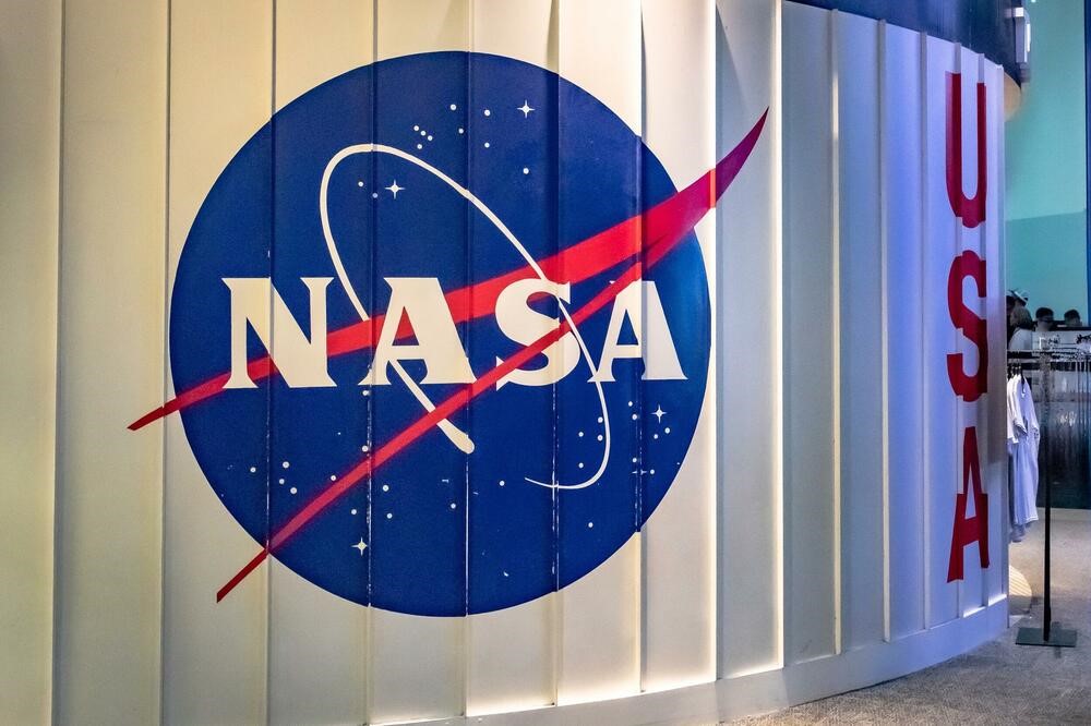 NASA đối mặt ‘lỗ hổng chí mạng’, nguy cơ bị Trung Quốc và Nga vượt mặt - ảnh 2