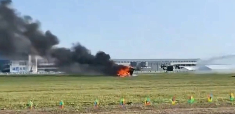 Sốc: Ô tô bay Xpeng bất ngờ bốc cháy ngay trong buổi tổng duyệt, tham vọng taxi bay bị 'dội gáo nước lạnh' - ảnh 1