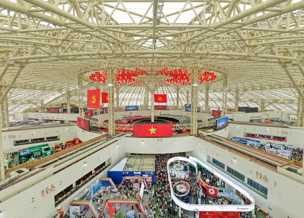 Vị đại gia Việt đứng sau vòm thép lớn nhất hành tinh: Tham gia làm sân bóng World Cup, giờ góp mặt làm bảo tàng 700 triệu USD ở Trung Đông - ảnh 3