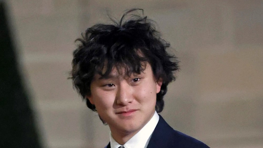 Thiên tài AI 28 tuổi khuyên giới trẻ: ‘Hãy dành toàn bộ thời gian cho việc này để có lợi thế vượt trội’ - ảnh 1