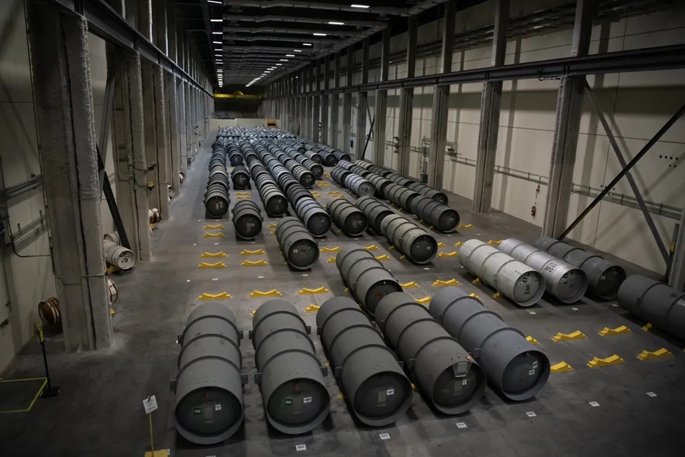 Ép đồng minh phải cắt dầu Nga, Mỹ vẫn ồ ạt nhập khẩu uranium làm giàu từ Nga - ảnh 1