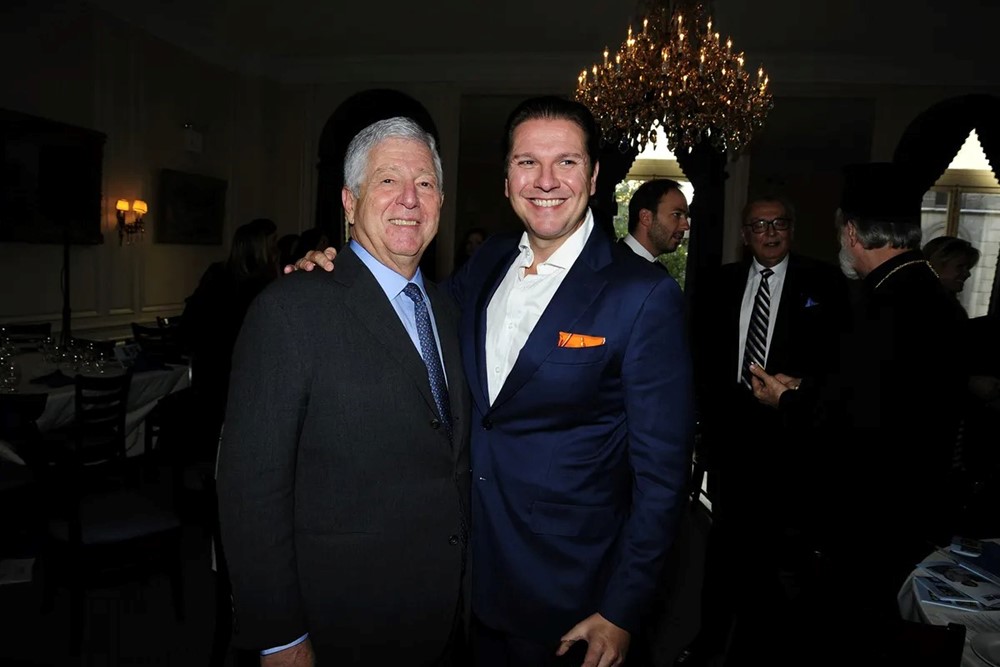 Bí mật ở tầng 22 Trump Tower: 'Cỗ máy' công ty siêu nhỏ nuôi lớn đế chế mới của gia đình ông Trump - ảnh 3