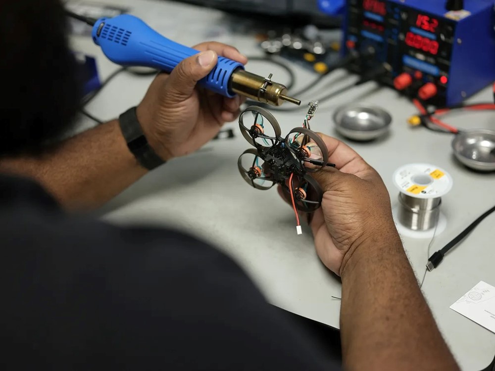 Bí mật ở tầng 22 Trump Tower: 'Cỗ máy' công ty siêu nhỏ nuôi lớn đế chế mới của gia đình ông Trump - ảnh 5