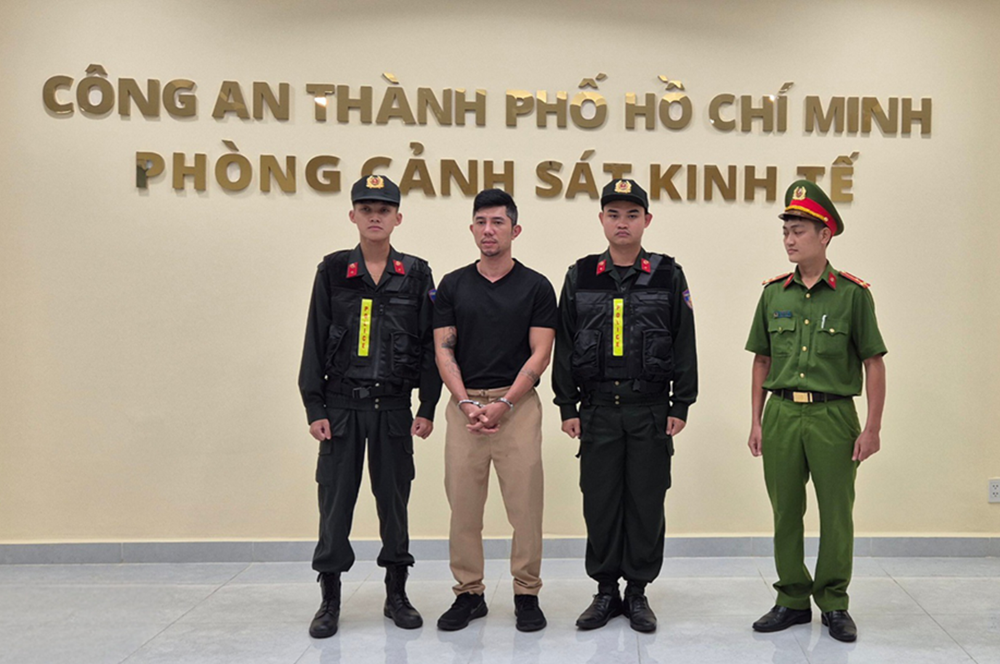 Ngân 98 tiếp tục bị khởi tố - ảnh 1