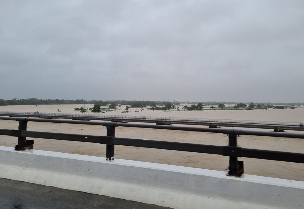 Lũ đặc biệt lớn trên sông Vu Gia - Thu Bồn - ảnh 1