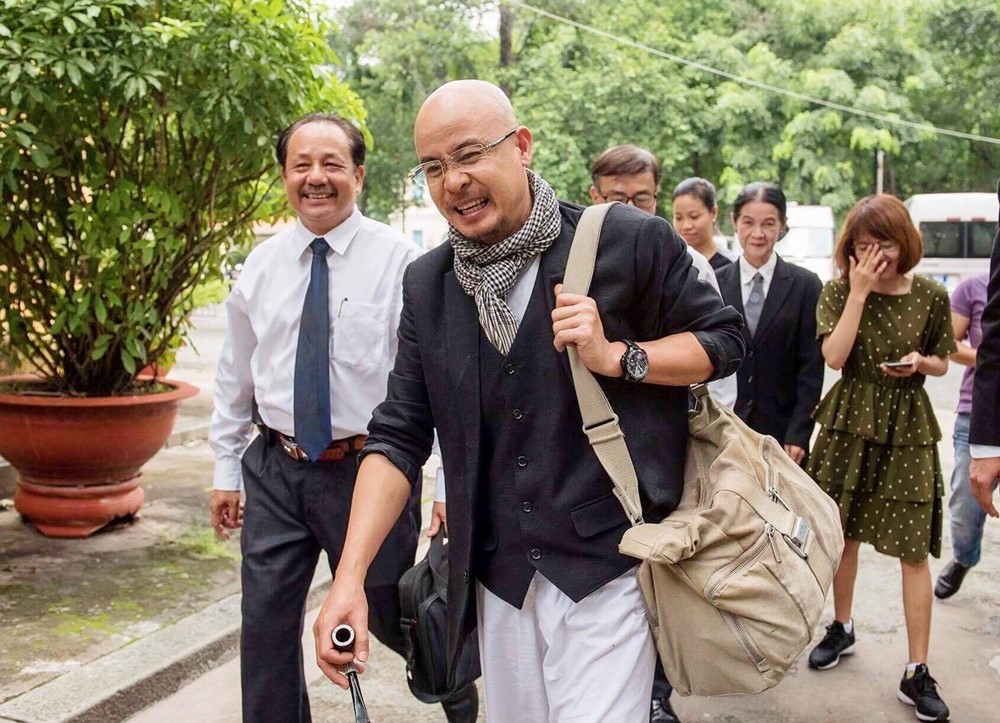 ‘Vua cà phê’ Đặng Lê Nguyên Vũ bật mí bí quyết khởi nghiệp cho người trẻ, làm việc 6 tháng bằng người khác làm 20 năm - ảnh 6