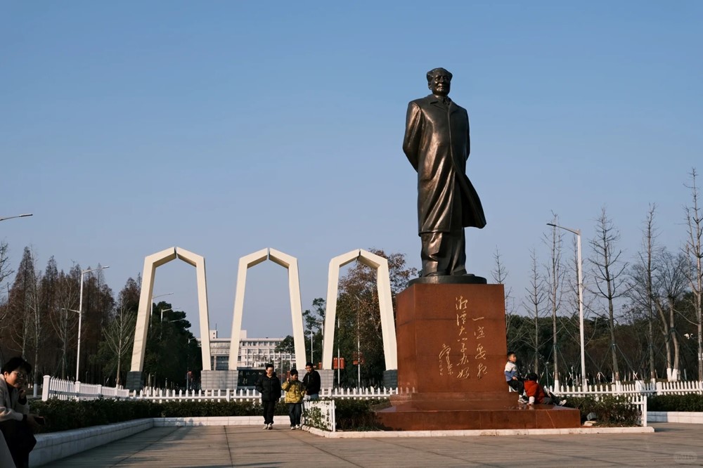 Giáo sư, nhà khoa học AI tài ba qua đời ở tuổi 37 - ảnh 2