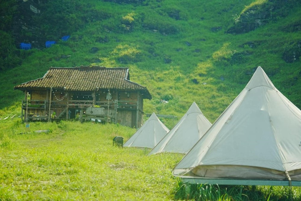 Điểm ‘săn’ mây nổi tiếng cách Hà Nội 300km, được ví như ‘Mông Cổ thu nhỏ’ vùng biên giới - ảnh 6