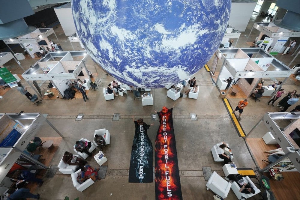 Cop30 đạt thỏa thuận phút chót, nhiên liệu hóa thạch vẫn ‘ngoài cuộc chơi’  - ảnh 1