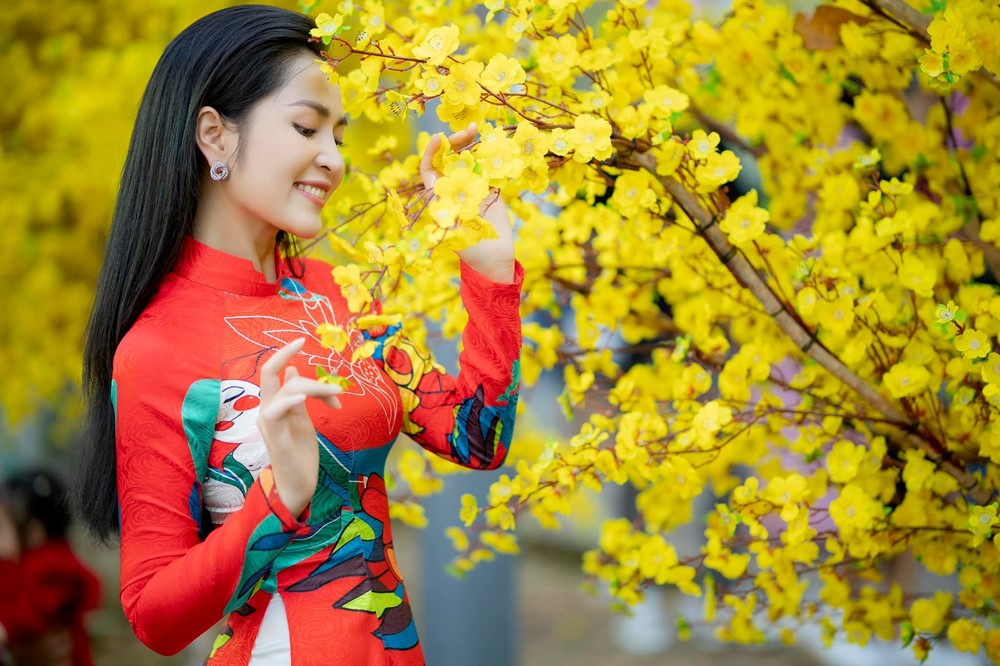 Giọng ca trẻ tốt nghiệp trường danh tiếng nhưng chỉ đi hát bè: Nay đổi đời nhờ 10 tỷ view, được Bộ Tư lệnh khen thưởng - ảnh 5