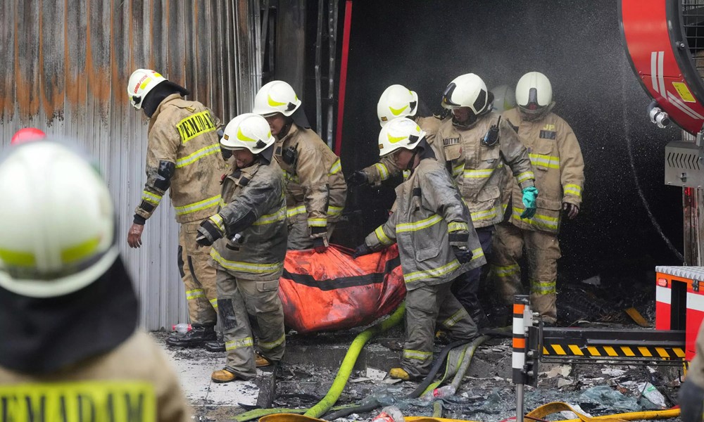 Cháy tòa nhà văn phòng khiến ít nhất 22 người thiệt mạng, nghi ngờ do chập pin - ảnh 2