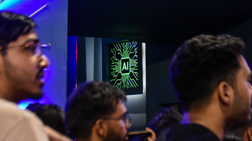 Quốc gia châu Á gây sốt khi nhận hơn 50 tỷ USD trong chưa đầy 24 giờ - ảnh 1