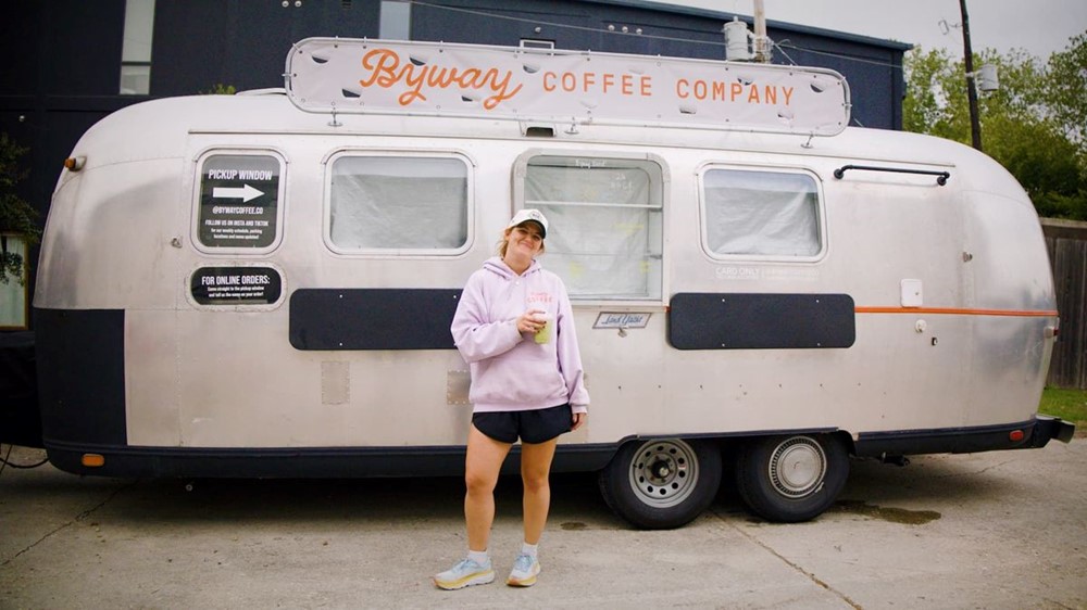 U30 bán cà phê kiếm về hơn 13 tỷ đồng/năm mà không cần tốn tiền thuê mặt bằng  - ảnh 2