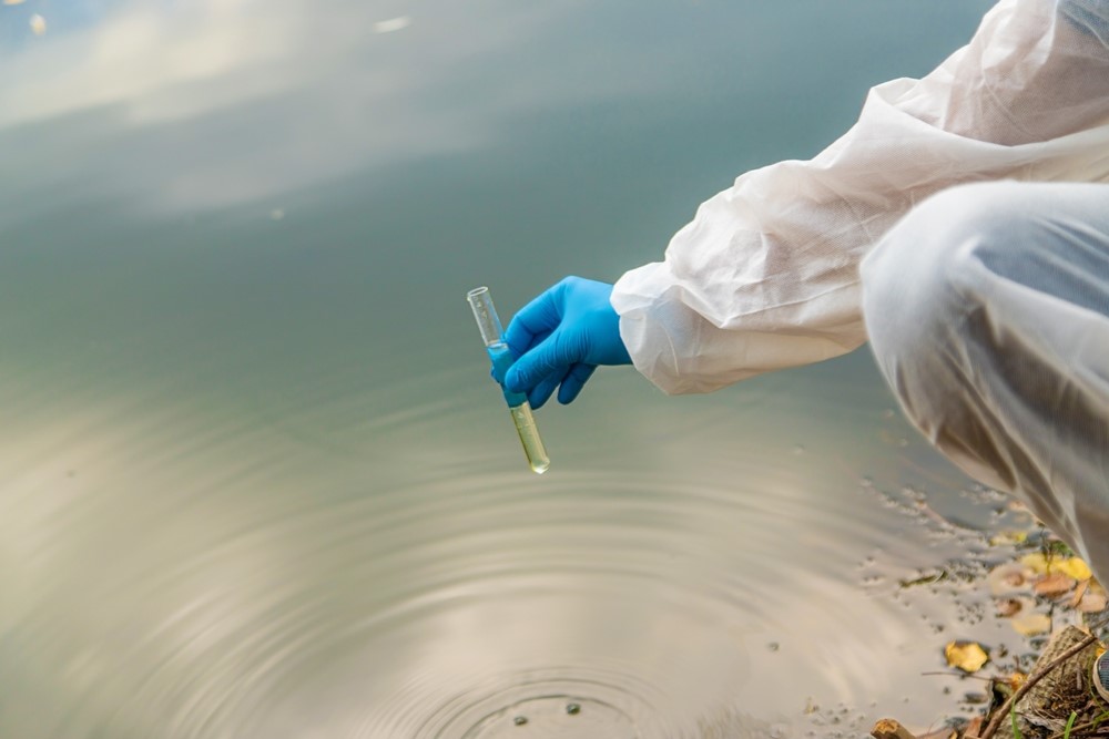 Đột phá chưa từng có: Tạo ra vật liệu mới có thể khử hóa chất độc hại ra khỏi nước chỉ trong vài giây - ảnh 2