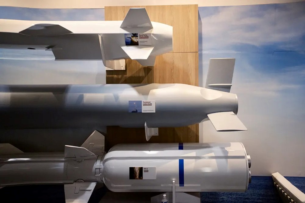 Trung Quốc siết xuất khẩu, cả ngành công nghiệp quốc phòng Mỹ rung chuyển - ảnh 1