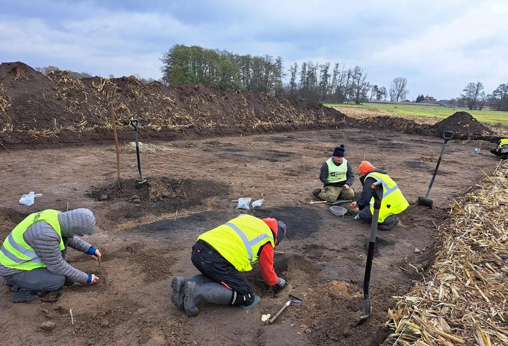 Phong tỏa khẩn cấp, thu giữ kho báu 7.000 năm tuổi tại khu đất xây sân bay mới - ảnh 1