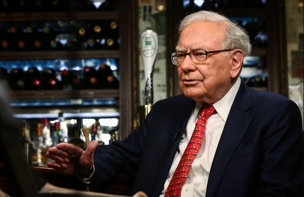Lời khuyên của Warren Buffett dành cho giới trẻ: ‘Hãy chơi với những người giỏi hơn mình’ - ảnh 1