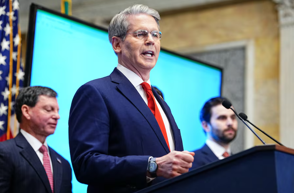 Bộ trưởng Tài chính Mỹ Scott Bessent: Tòa án Tối cao khó có khả năng đảo ngược thuế quan của ông Trump  - ảnh 1