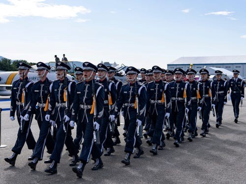 Lộ diện 10 quốc gia có lực lượng quân sự lớn nhất thế giới, 2 siêu cường châu Á vượt Mỹ - ảnh 1