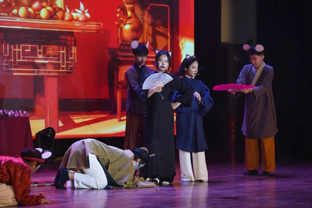 Từ di sản truyền thống đến sân khấu: Đông Hồ và tiếng nói của thế hệ trẻ - ảnh 3