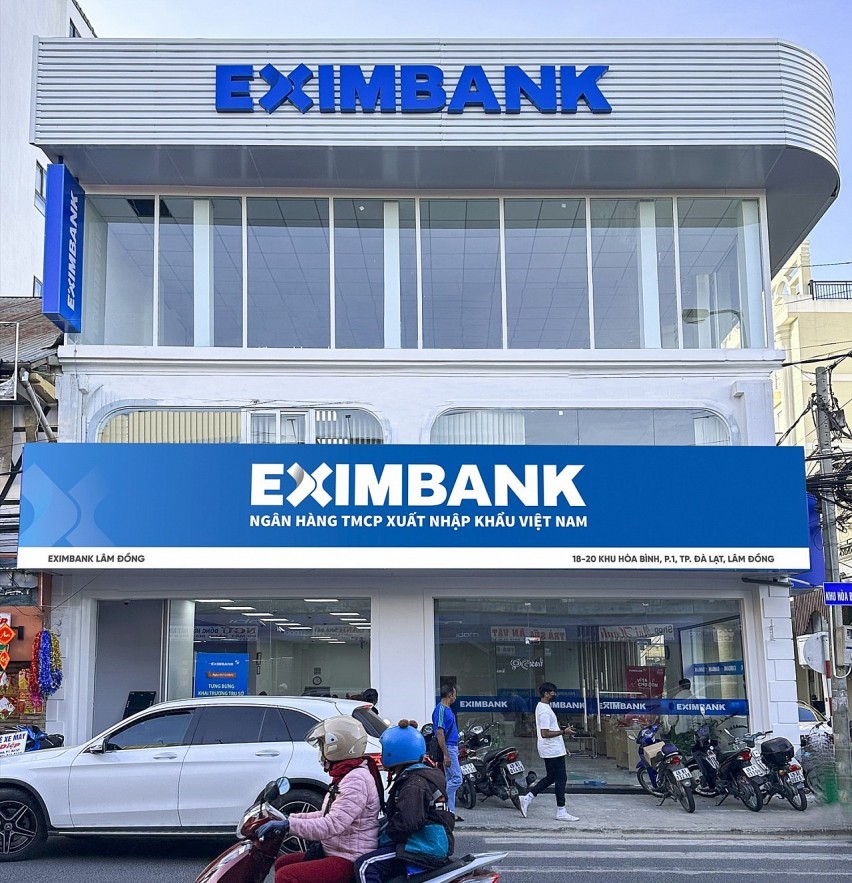 Eximbank trả cổ tức tiền mặt sau 10 năm - ảnh 1
