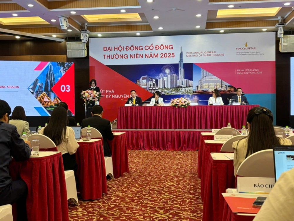ĐHĐCĐ Vincom Retail 2025: Sau khi Vingroup thoái vốn, đặt mục tiêu lãi kỷ lục 4.700 tỷ đồng - ảnh 1