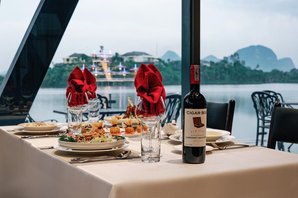 Hồ Mao Sủi khi xưa, Hồ Vua Lê hôm nay – giao lộ linh thiêng giữa thực và mộng - ảnh 3