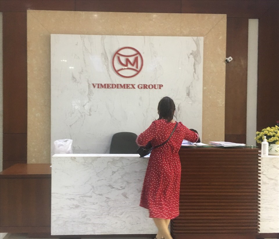 HoSE nhắc nhở Vimedimex chậm công bố BCTC bán niên soát xét 2025 - ảnh 1